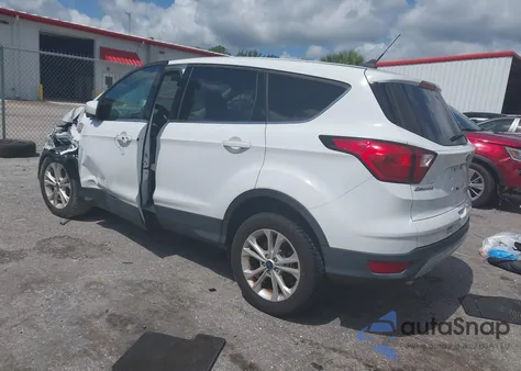 2019 Ford Escape Se из США, поврежденный, VIN 1FMCU0GD7KUA07674
